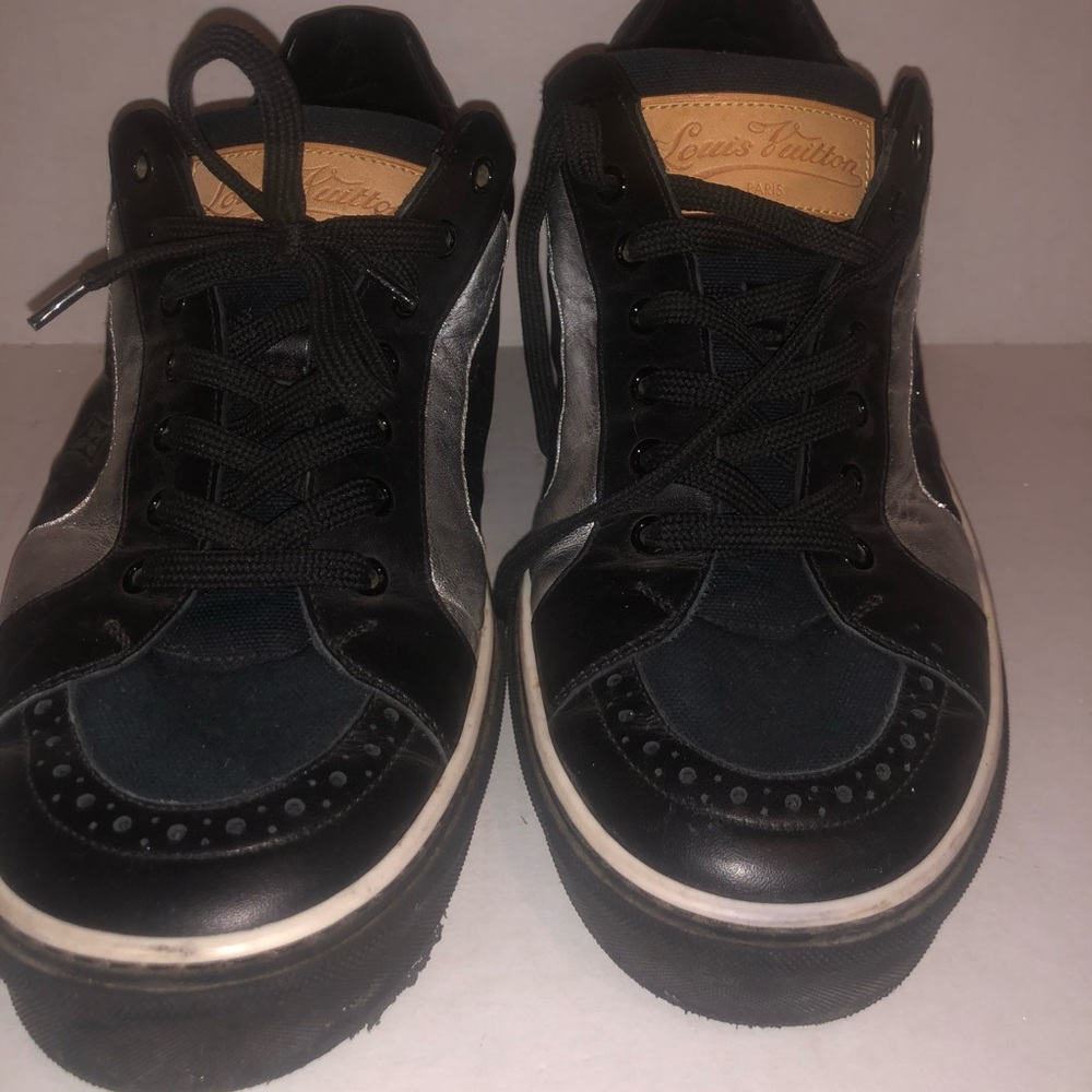 Authentic Louis Vuitton low-cut sneakers